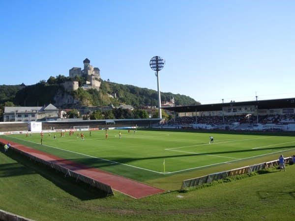 Imagen del estadio Mestský futbalový štadión Na Sihoti