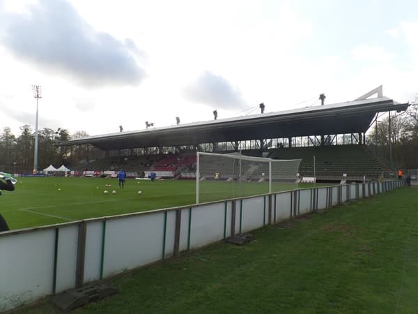 Imagen del estadio Sportpark Höhenberg