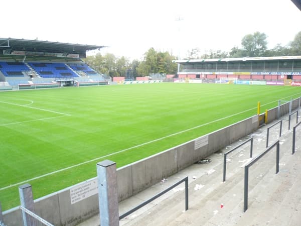 Imagen del estadio Daknamstadion