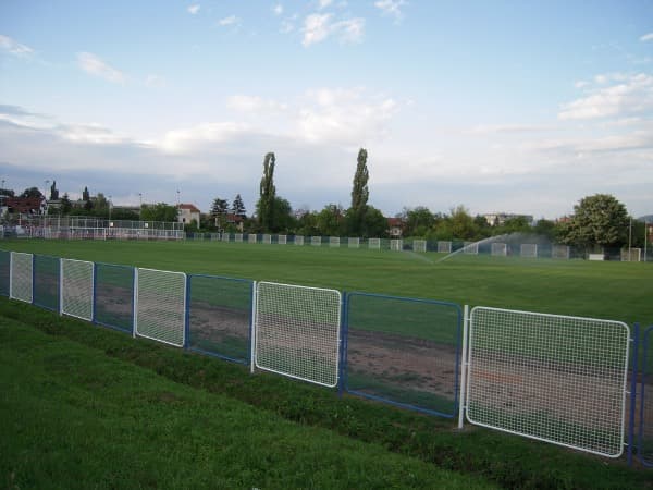 Imagen del estadio Stadion Čaire