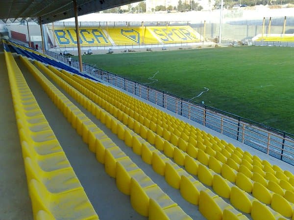 Imagen del estadio Yeni Buca Stadı