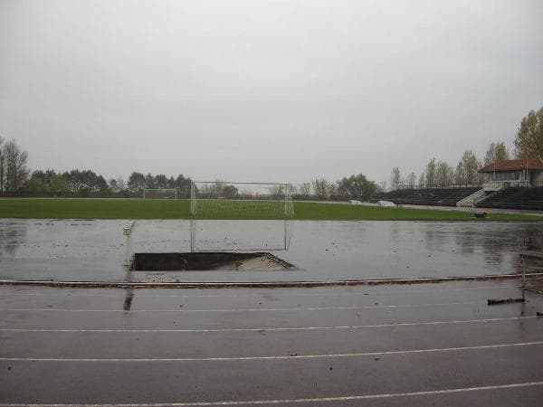 Imagen del estadio Kuressaare linnastaadion