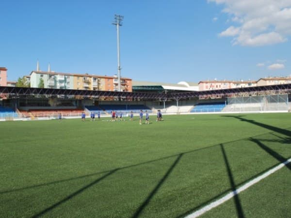 Imagen del estadio Aktepe Stadı
