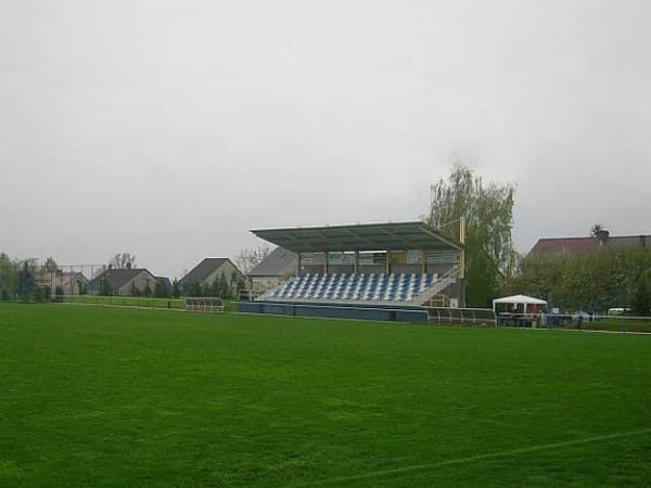 Imagen del estadio Kozármislenyi Stadion