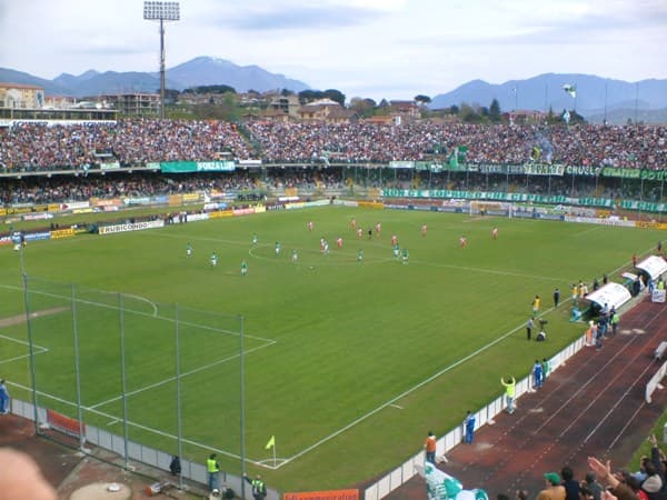 Imagen del estadio Stadio Partenio-Adriano Lombardi