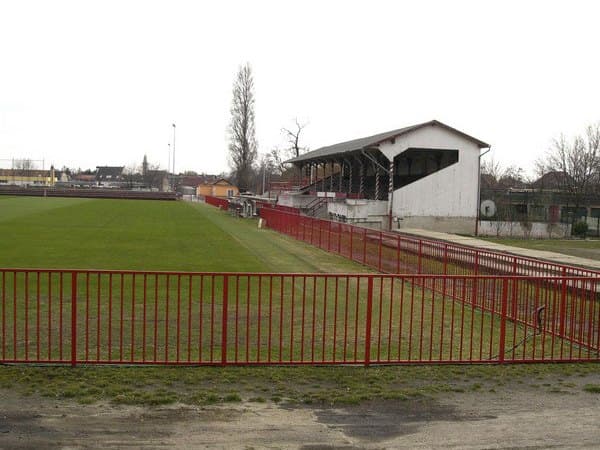 Imagen del estadio ESMTK Stadion