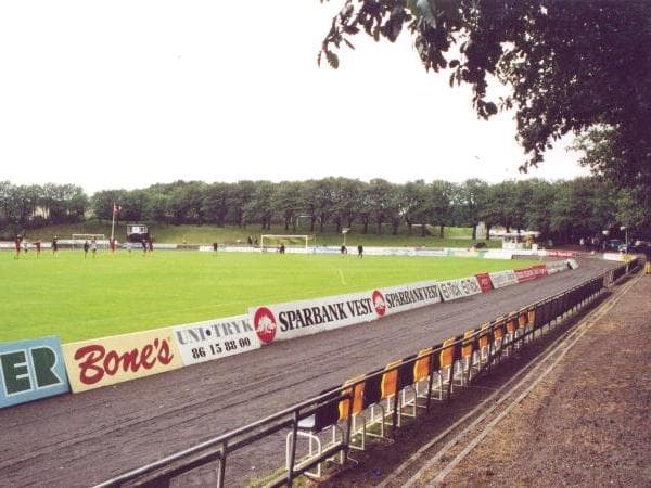Imagen del estadio Riisvangen Stadion