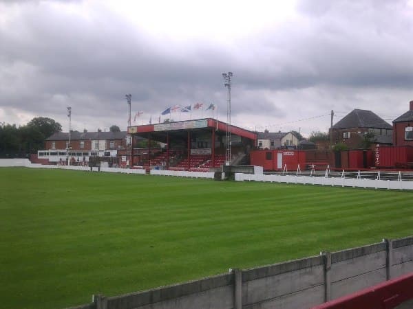 Imagen del estadio Hurst Cross