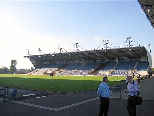 Imagen del estadio The Kassam Stadium