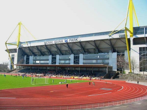 Imagen del estadio Stadion Rote Erde