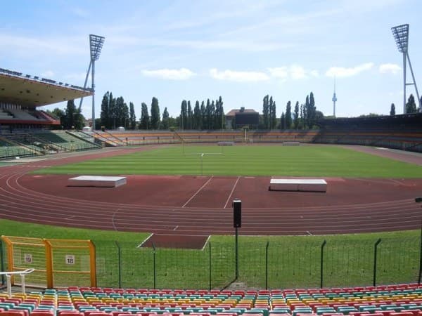 Imagen del estadio Friedrich-Ludwig-Jahn-Sportpark