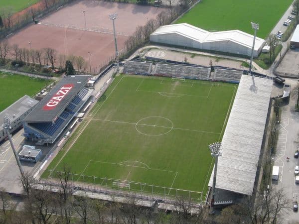 Imagen del estadio GAZİ-Stadion auf der Waldau