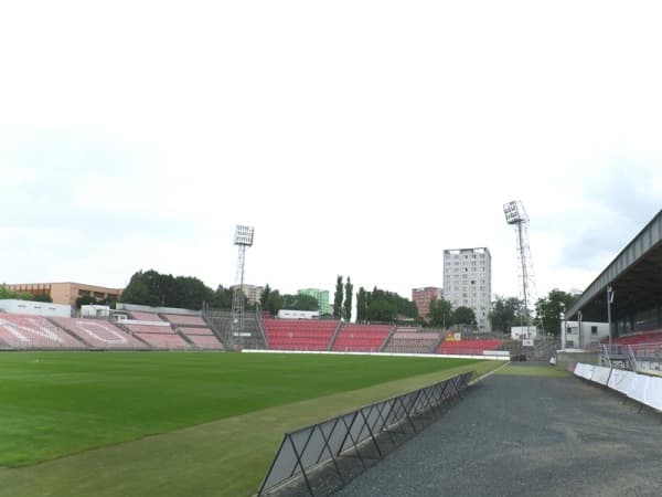 Imagen del estadio Městský fotbalový stadion Srbská