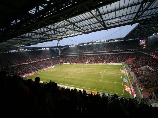Imagen del estadio RheinEnergieSTADION